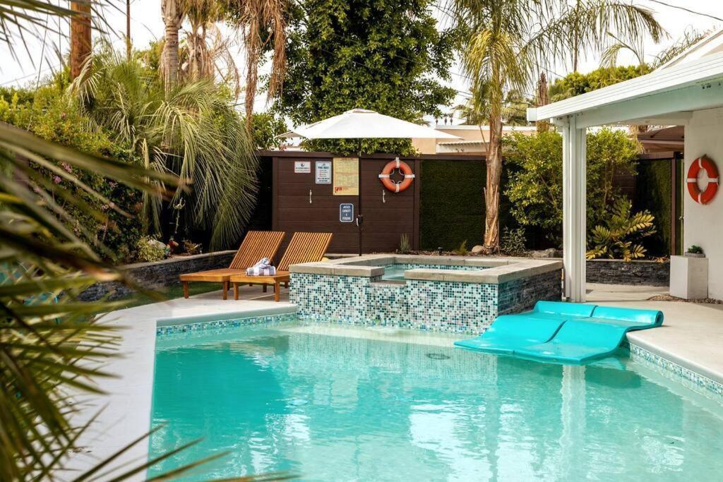 Mid-Century Gem - Pool Jacuzzi & Secret Bedroom Palm Springs Exterior photo