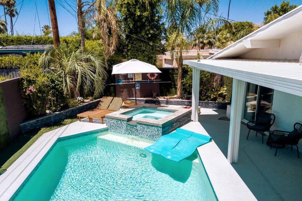 Mid-Century Gem - Pool Jacuzzi & Secret Bedroom Palm Springs Exterior photo