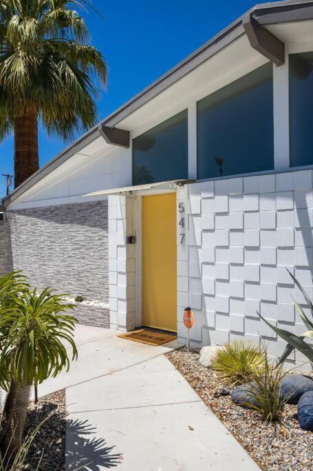 Mid-Century Gem - Pool Jacuzzi & Secret Bedroom Palm Springs Exterior photo