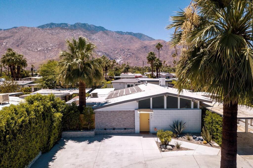 Mid-Century Gem - Pool Jacuzzi & Secret Bedroom Palm Springs Exterior photo